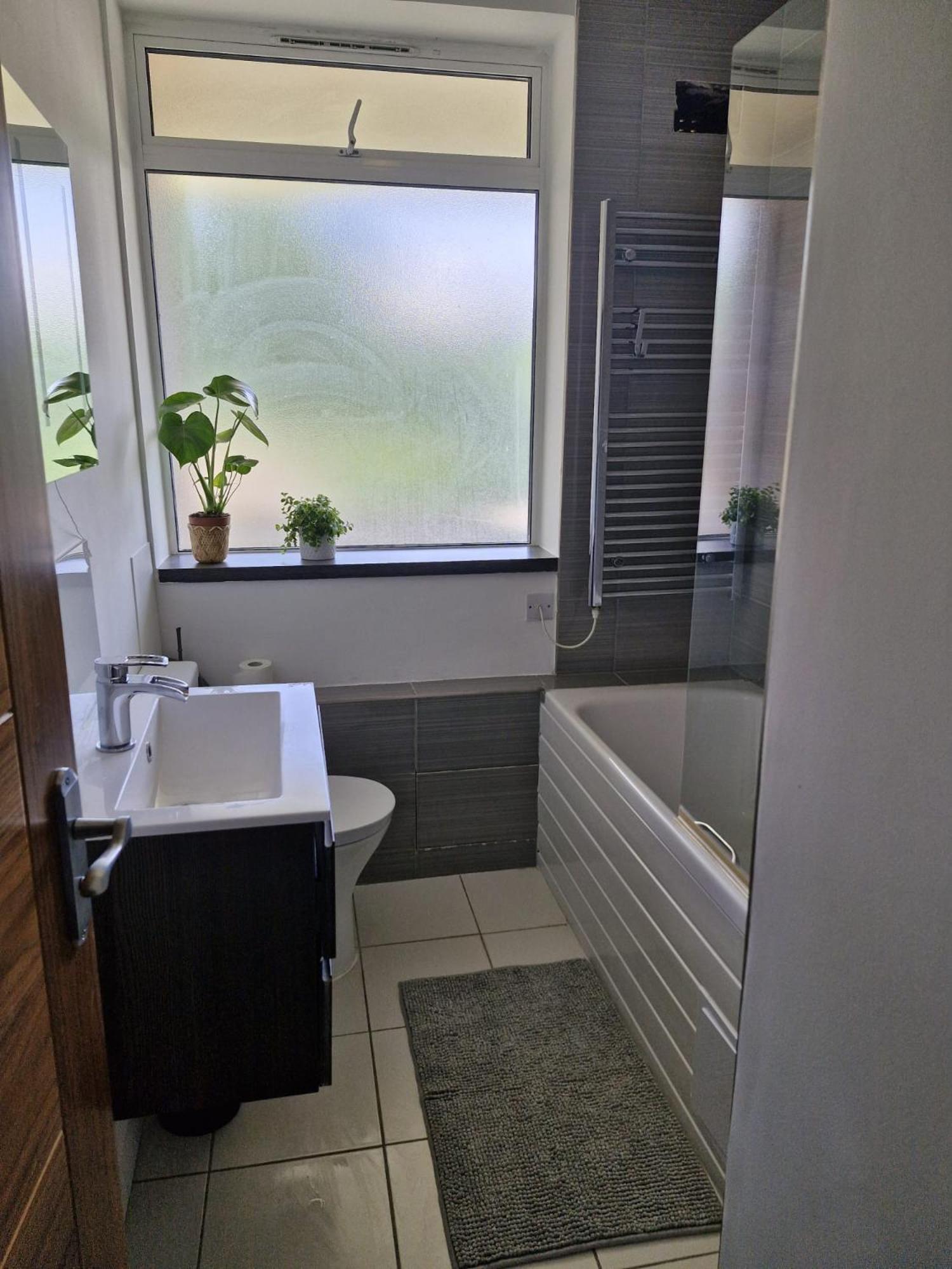 Bright Spacious Airy 2 Bed Flat Ealing Extérieur photo